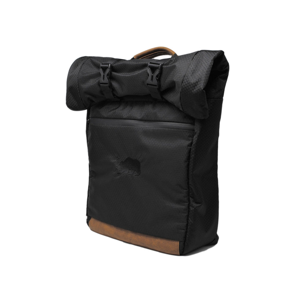 CALI BACKPACK ROLL UP- BLACK/WHITE